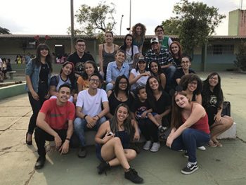 Alunos de Medicina Veterinária realizam evento na Escola Classe 16 do Gama