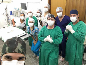 Alunos da Medicina Veterinária realizam cirurgia cardíaca em cadela