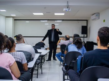 #Aconteceu: Palestra do Curso de Administração sobre ENADE e atualidades