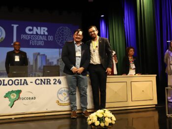 Estudantes e professores do UNICEPLAC apresentam o RosaIA: chatbot com inteligência artificial para prevenção do câncer de mama