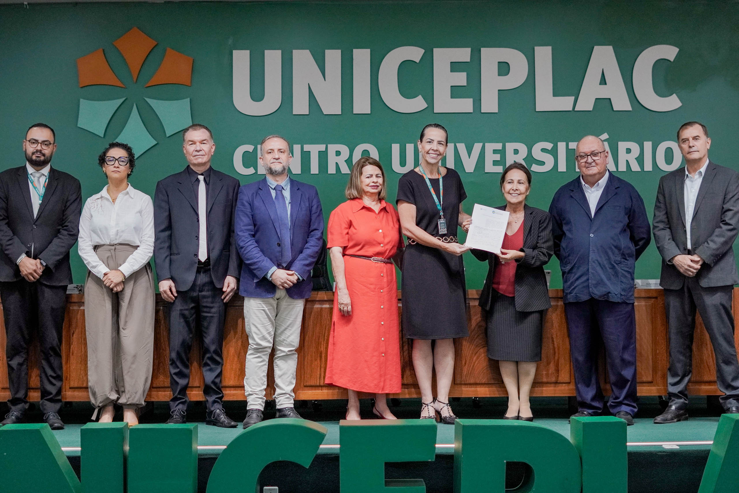 UNICEPLAC e FESMPDFT assinam Termo de Cooperação